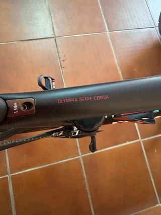 Bicicleta de carretera Olympia de carbono