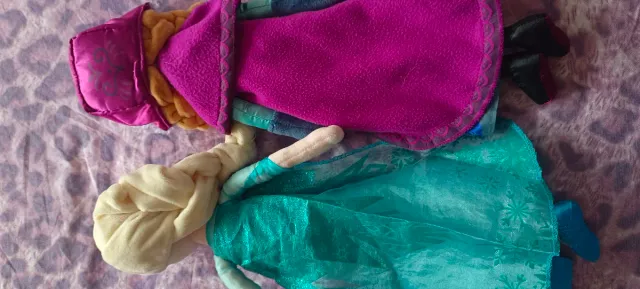 Set Regalo Disney Frozen Elsa e Anna con costume e altro