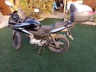 Motocicleta Honda cbf 125 cc