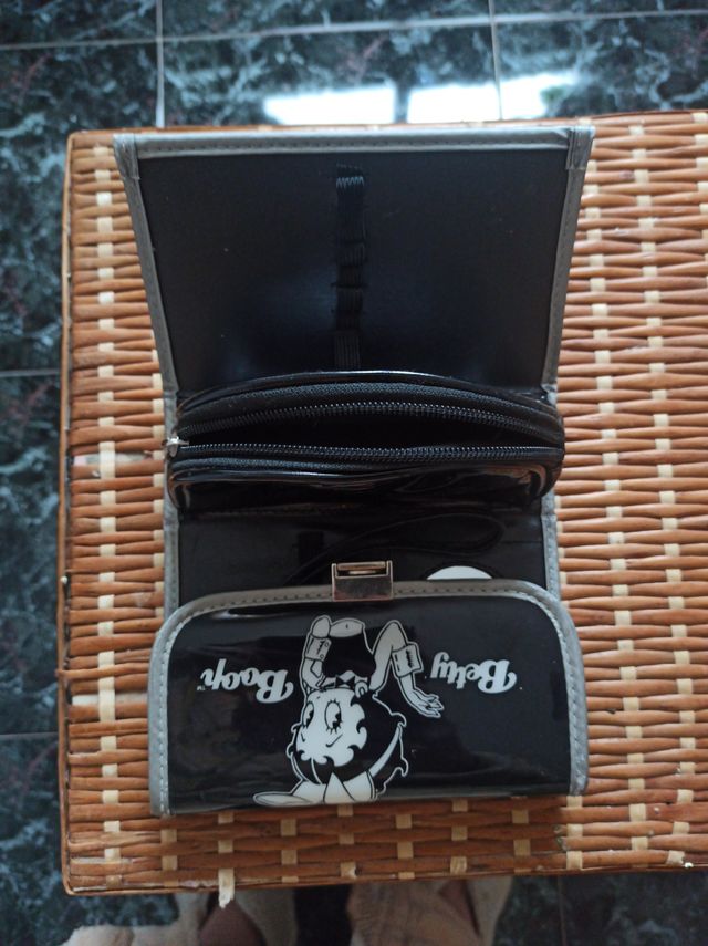 Neceser Betty Boop Negro y Plateado