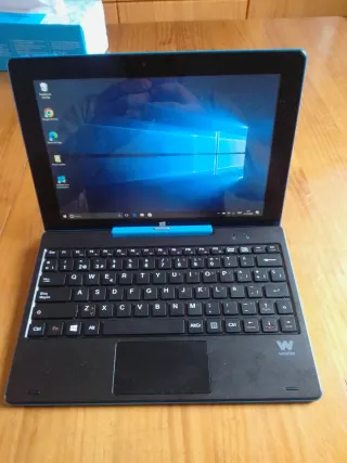 Tablet touch Woxter Zen 10 per Windows 10 e Android