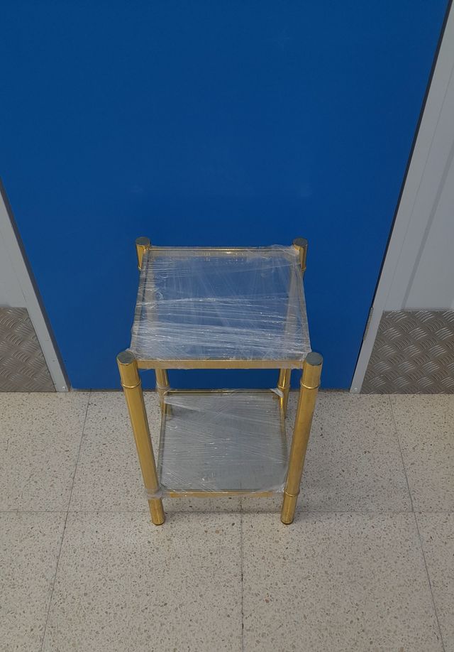 Mesita auxiliar cristal y metal dorado ( VINTAGE )