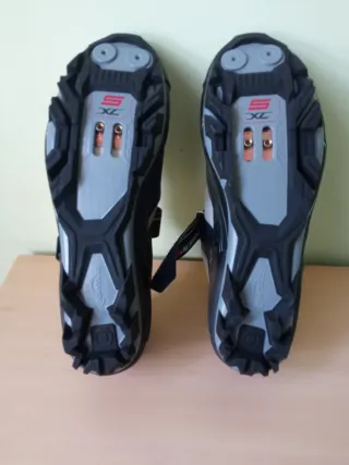 Accesorios Ciclismo: Guantes, Gafas, Candado