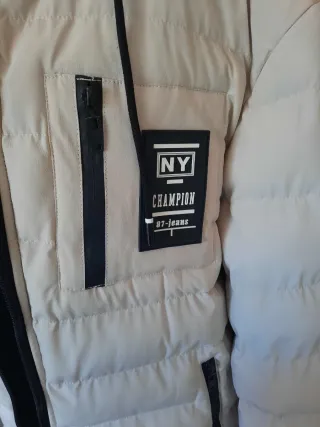 CAZADORA REVERSIBLE ACOLCHADA CAPUCHA