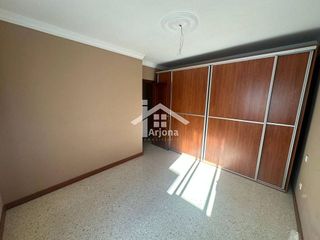 Piso en alquiler en Lucena