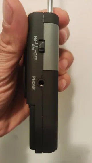 Rádio Portátil AM/FM Kunft Pilhas AA