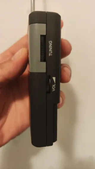 Rádio Portátil AM/FM Kunft Pilhas AA