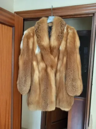 Chaquetón de piel lomos de zorro canadiense