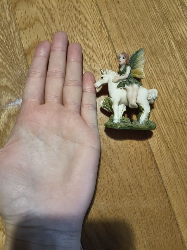 Figurita Hada y Unicornio