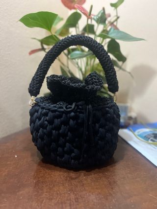 Borsetta fatta a mano nera