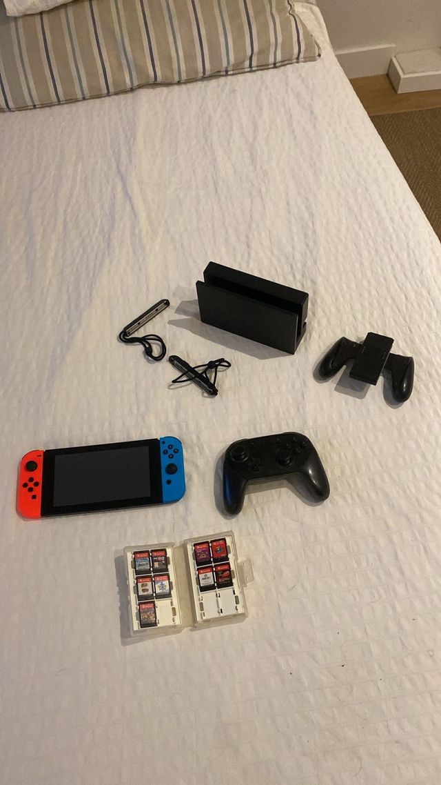 Nintendo Switch Azul/Rojo + Accesorios