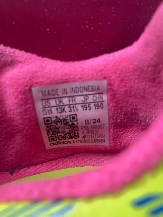 Botas de fútbol Adidas Predator para niño