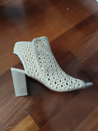 Botín verano precioso beige tejido talla 39