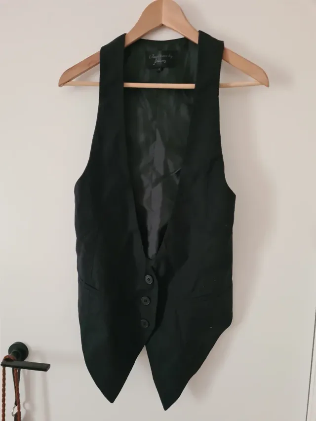 Chaleco negro elegante