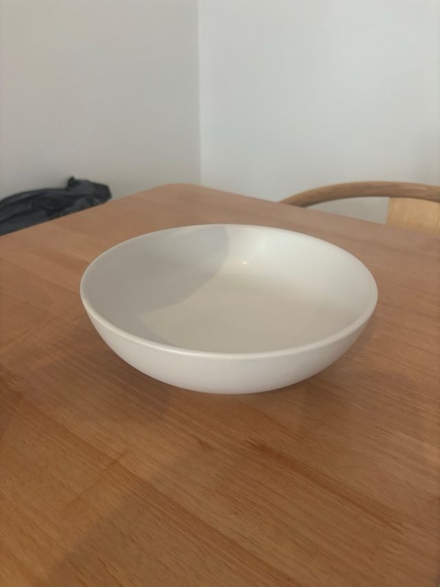 Cuenco blanco de cerámica