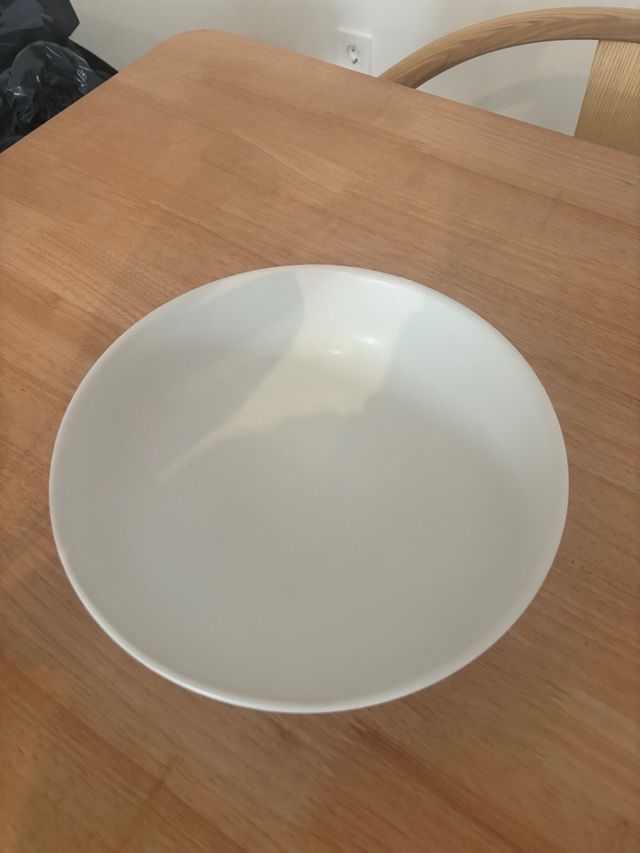 Cuenco blanco de cerámica