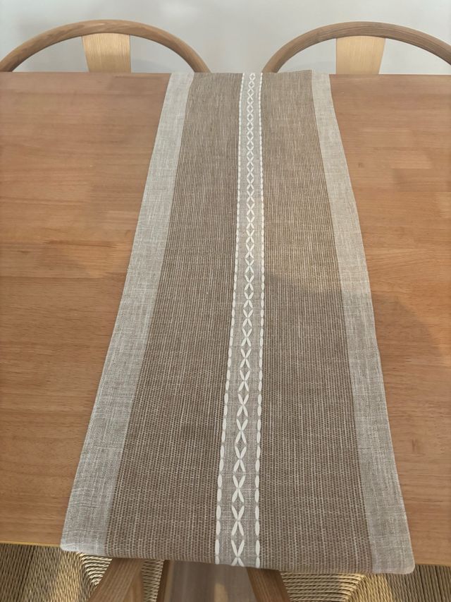 Caminos de mesa de tela beige y marrón