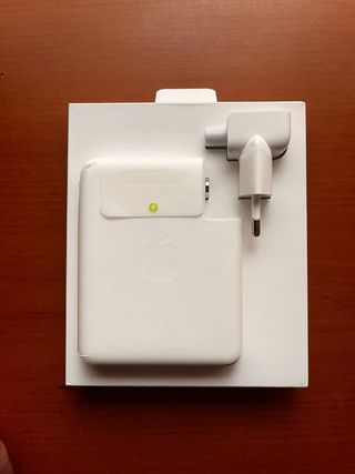 Cargador Macbook USB C 140w Original a estrenar.