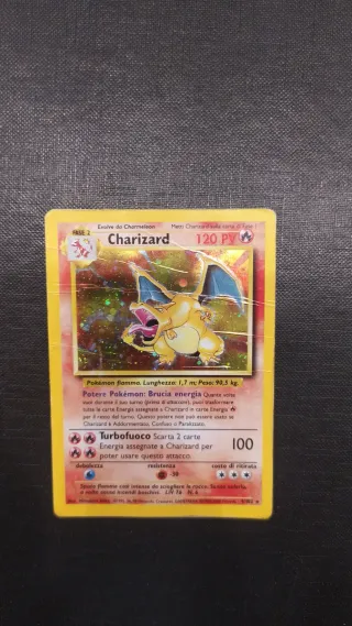 Charizard Base Set ITA Played