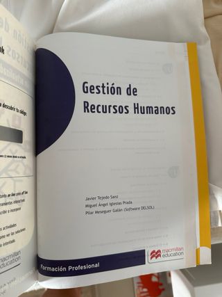 Libro de texto en formato físico de Gestión de ...