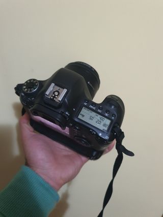 Canon Eos 6d + 50mm f1.8 + Battery Grip