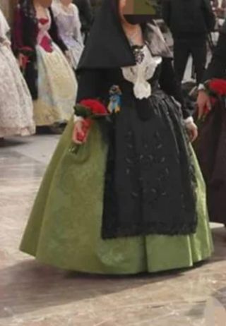 Raje de fallera negro y verde