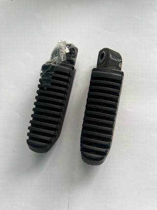 Coppia pedane passeggero Silence S01