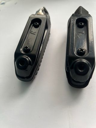 Coppia pedane passeggero Silence S01