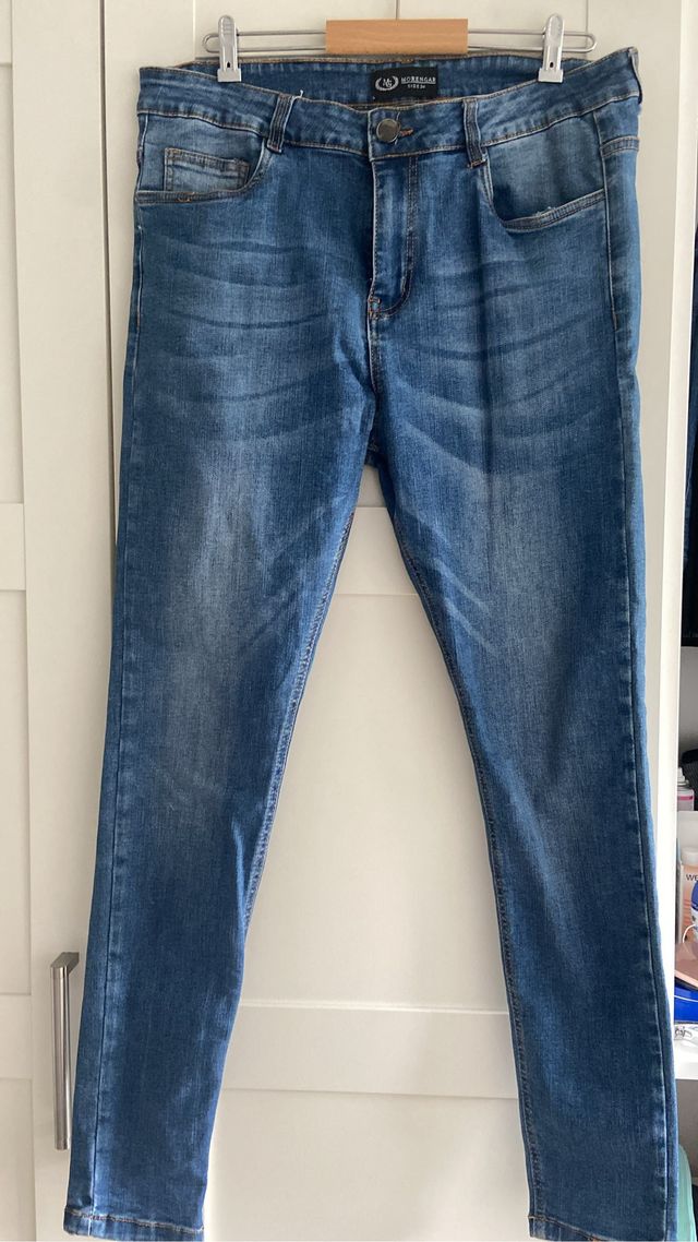 Pantalón pitillo elástico azul