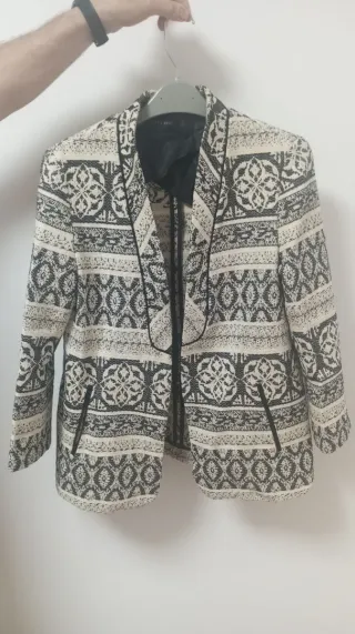 Chaqueta Zara Estampada Talla s
