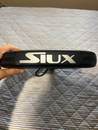 Pala Pádel Siux Radical Pro IV