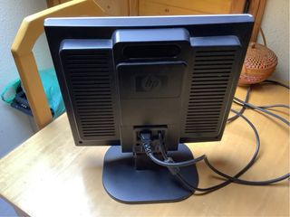 Monitor HP 15 Plata y Negro