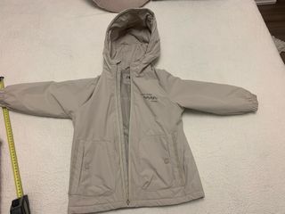 Chaqueta Zara niño beige