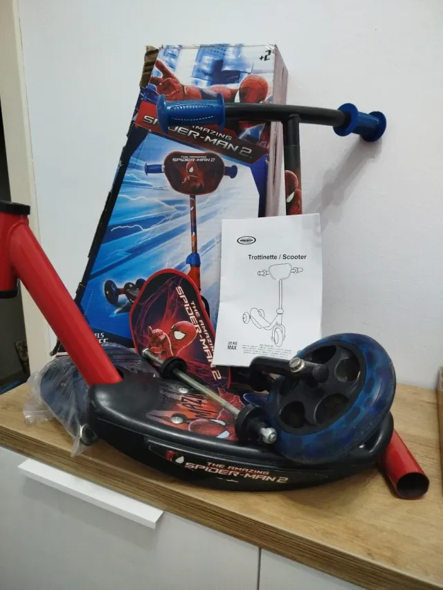 Patinete Spiderman 3 Ruedas +2 Años