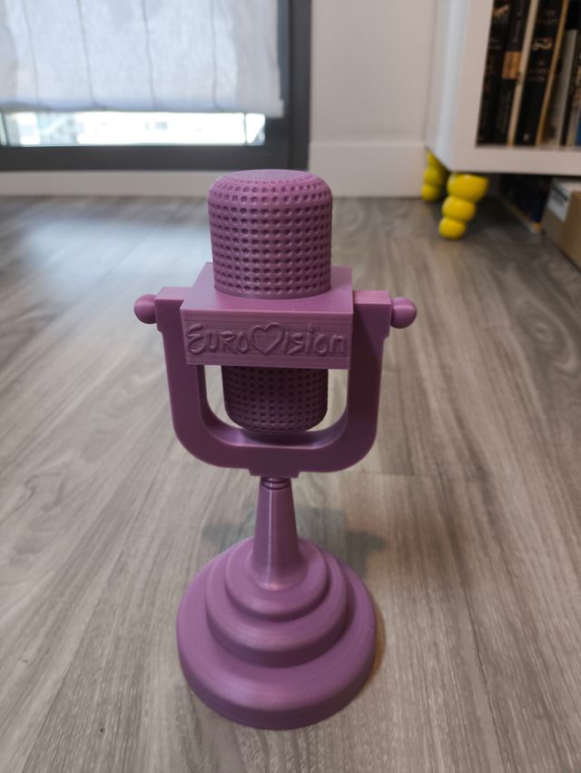 Trofeo Carlota púrpura