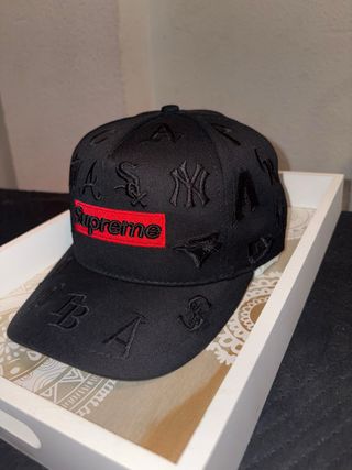 Gorra Supreme Negra