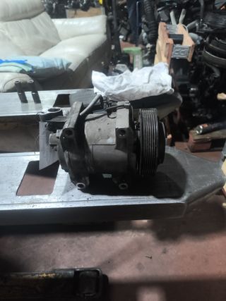 Compresor A/A Nissan Cabstar