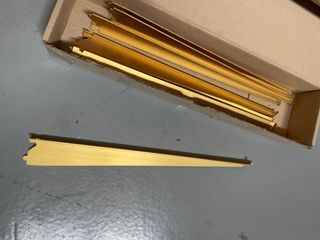 Cartela/portaestante dorada Mod.620