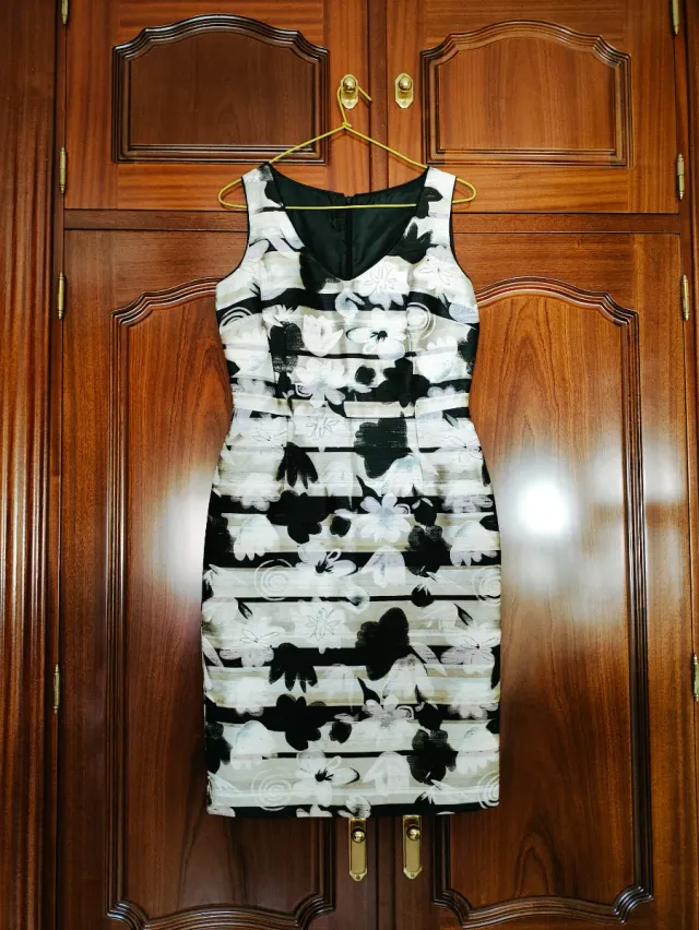 Vestido corto fiesta negro y blanco