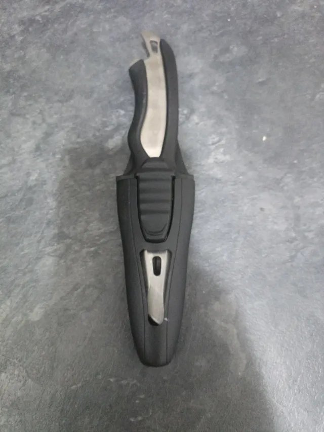 Cuchillo de buceo