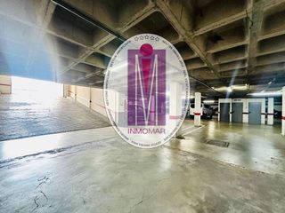 Garaje en venta en Centre en Castelldefels