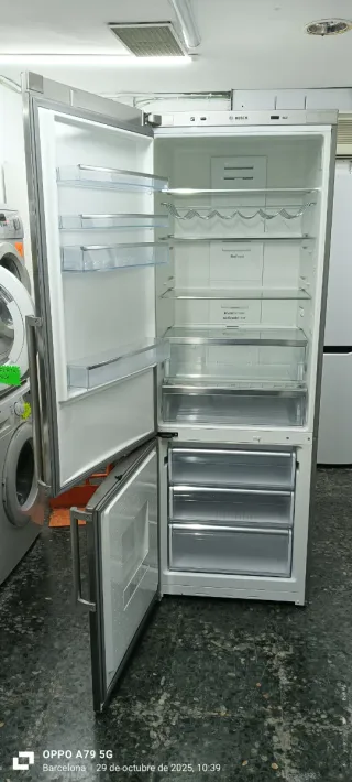 Nevera Combi Acero Inoxidable
NO FROST A+ 200 X 70