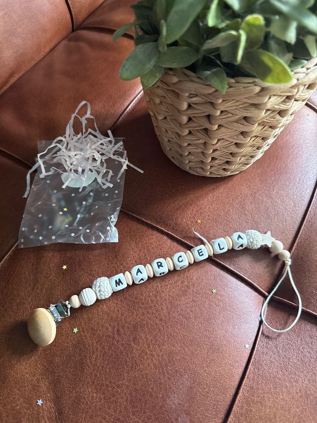 Chupetero personalizado MARCELA