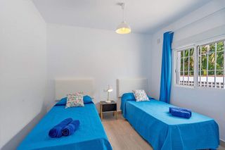 Chalet en alquiler en El Faro de Calaburra - Chaparral en Mijas