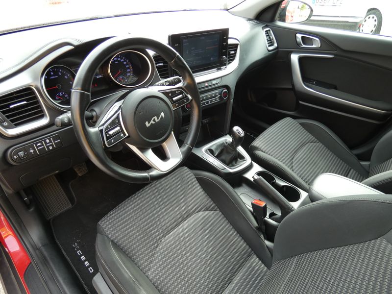 Kia XCeed 2021, foto 11