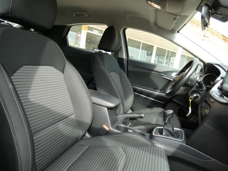 Kia XCeed 2021, foto 18