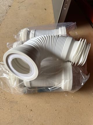 Tubo Flexible WC Plástico