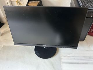 Ordenador Completo Negro tiene dos años 