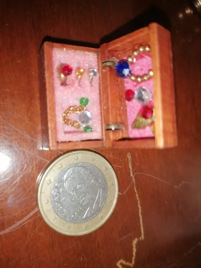 Caja de joyas miniatura casa de muñecas