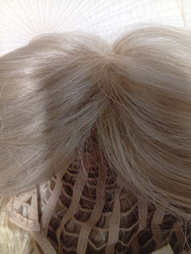 Peluca Rubia Beige y Dorada